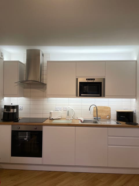 Cosy Corner | Private kitchen | Coffee/tea maker, electric kettle, cleaning supplies