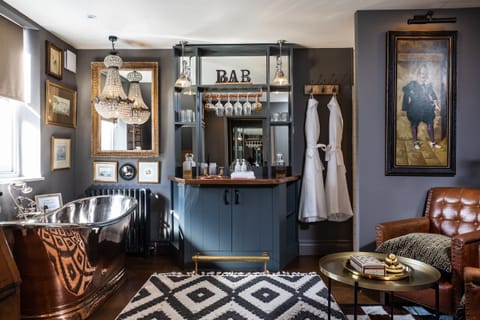 Bar and Bathroom, Dressing Room and Lounge Area!