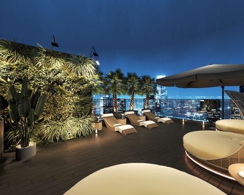 Outdoor pool, pool umbrellas, sun loungers