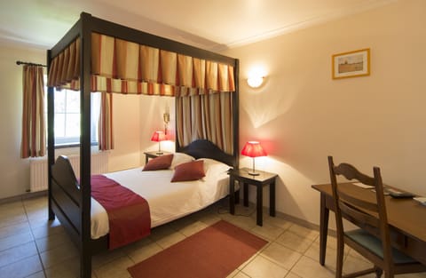 Standard Double or Twin Room | Desk, cribs/infant beds, rollaway beds, free WiFi