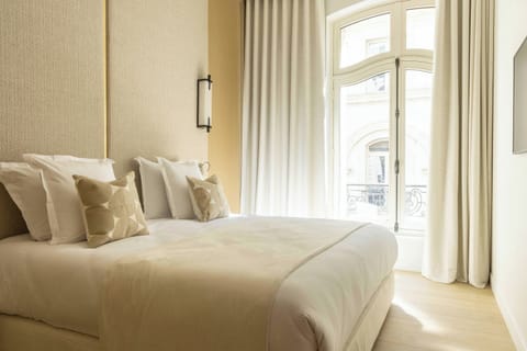 Apartment | 1 bedroom, laptop workspace, iron/ironing board, bed sheets