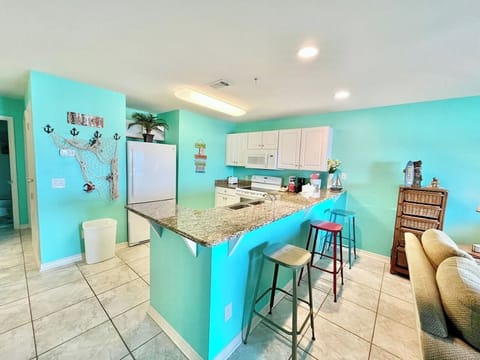 Kitchen, Tiki Hut, Innerarity Townhomes, Perdido Key FL (1)