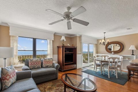 Spectacular Ocean Views!