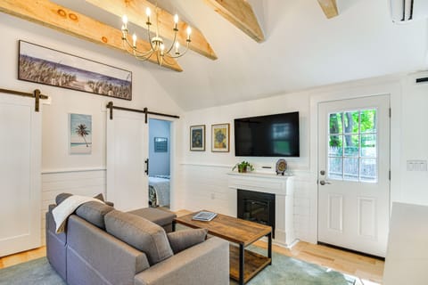 Osterville Vacation Rental | 2BR | 1BA | 500 Sq Ft | 3 Steps to Enter