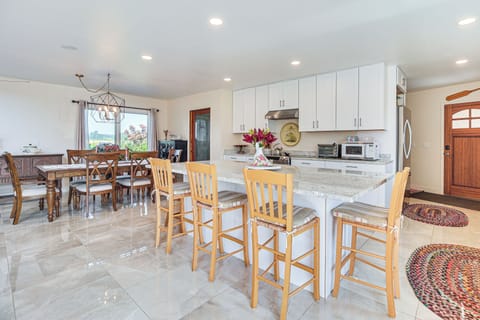 Kitchen & Dining Area | Keurig Coffee Maker | 1st Floor