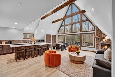 8c660786-2eb4-4aef-b392-8f82e85415fb