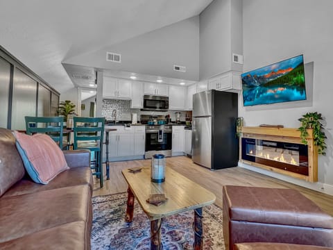 Stunning living area with electric fireplace, so comfy and cozy!!