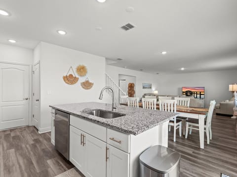 Fully Equipped Kitchen with Stainless Steel Appliances