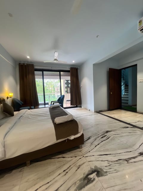 Deluxe Room | Laptop workspace, free WiFi