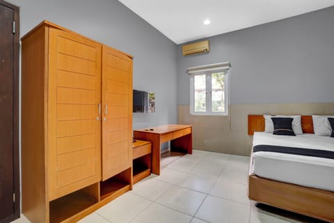 Standard Suite, 1 Double Bed | WiFi (free), bed sheets