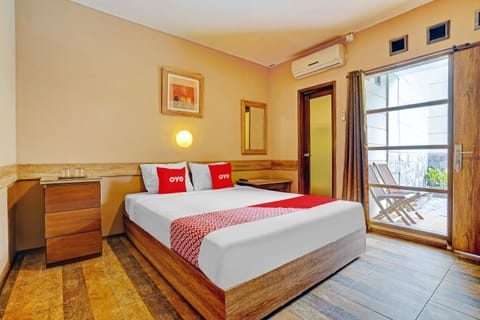 Deluxe Double Room | Free WiFi, bed sheets
