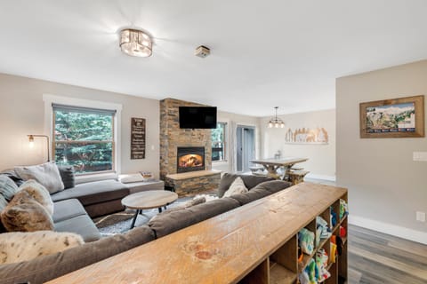 Living Room with Fireplace