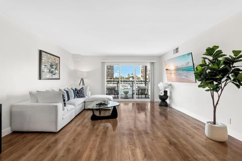 Seamless indoor-outdoor flow to your private balcony and terrace.