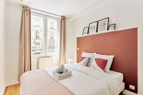 Apartment | 3 bedrooms, laptop workspace, iron/ironing board, bed sheets