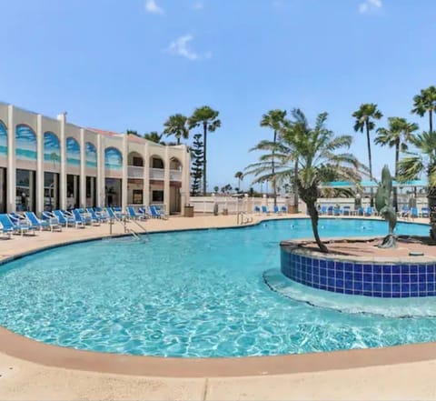 Scallop Villa at Long Island Resort