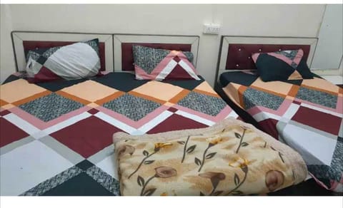 Double or Twin Room | WiFi (free)