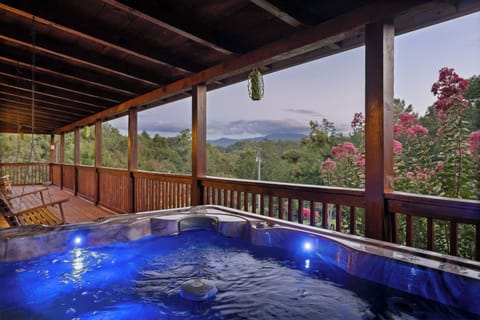 Deck with hot tub & views of Mt. Le Conte
