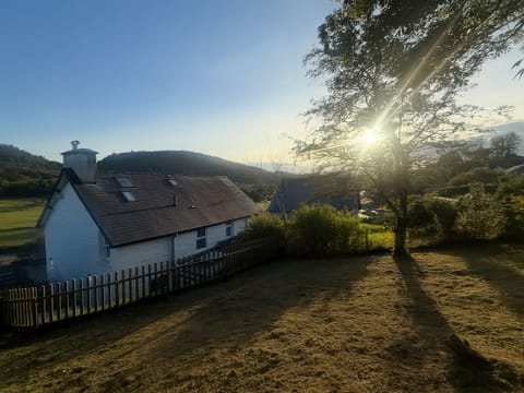 Cottage | Property grounds