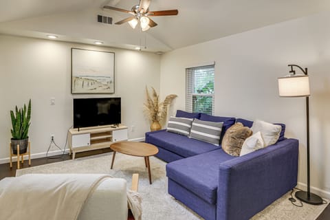Imperial Beach Vacation Rental | 2BR | 2BA | 1,100 Sq Ft | 1 Step to Enter