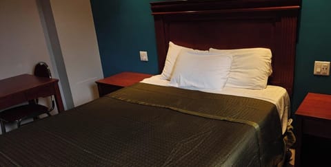 Standard Single Room, Non Smoking | Desk, free WiFi