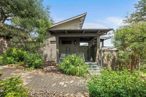 Spend your days basking in the sun and your evenings wrapped in comfort.