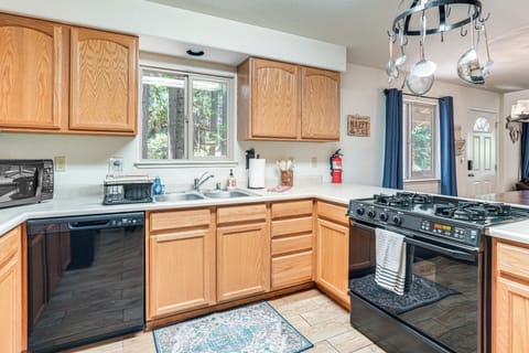 Arnold Vacation Rental | 3BR | 2BA | Stairs Required | 1,452 Sq Ft