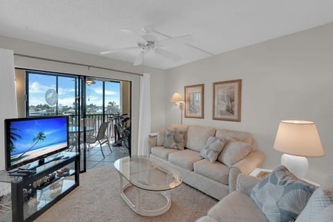 Welcome to Fairview Isles 312