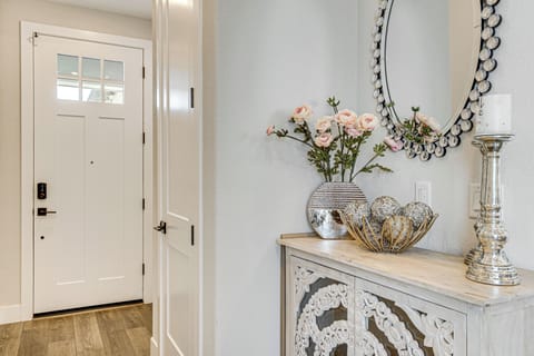 Apartment (1 Bedroom) | Interior