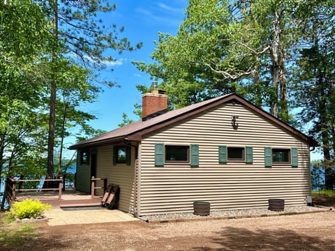 View of the cabin from the driveway