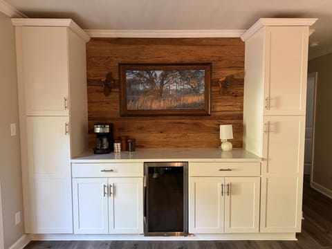 116 west club dr kitchen coffee bar