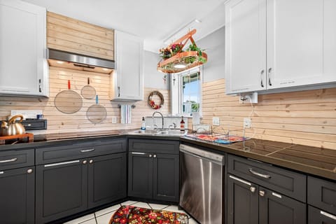 Spacious Kitchen | Stainless Steel Dishwasher, Island Prep Space & Mixer