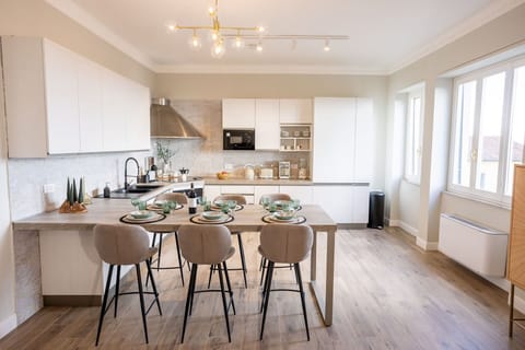 Furniture, Interior Design, Flooring, Floor, Kitchen, Chair, Countertop, Wood, Kitchen & Dining Room Table, Ceiling