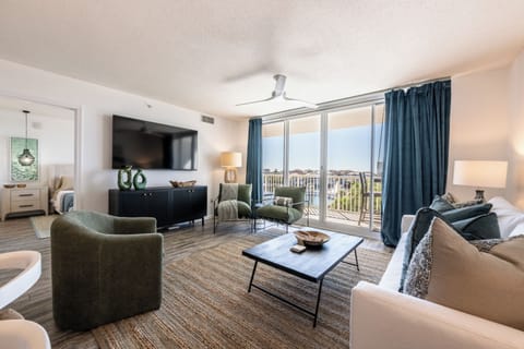 Lakefront great room