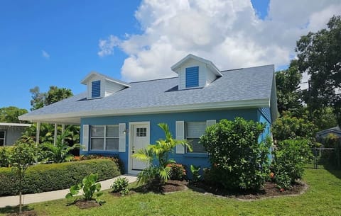 Casa Playa is situated in a quiet neighborhood, just minutes away from Siesta Key.