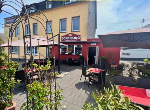 Apartment | Outdoor dining