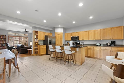 Bear Hollow Village 5545