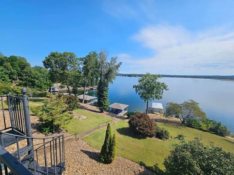 Beautiful view of Lake Balboa from the deck. 