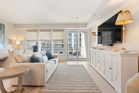 Condo, 1 King Bed with Sofa bed (Sea Glass 216) | Living area