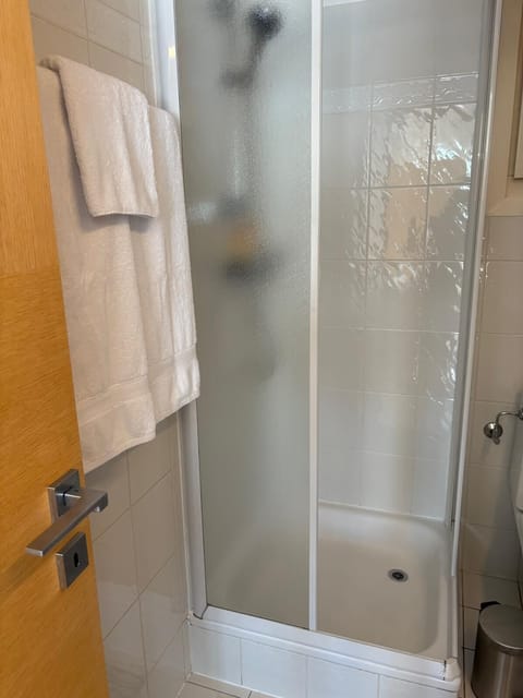 Comfort Apartment, 2 Bedrooms, Terrace, Mountain View | Bathroom