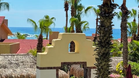 Zoomed in to show the actual view of the ocean you see from the patio. 