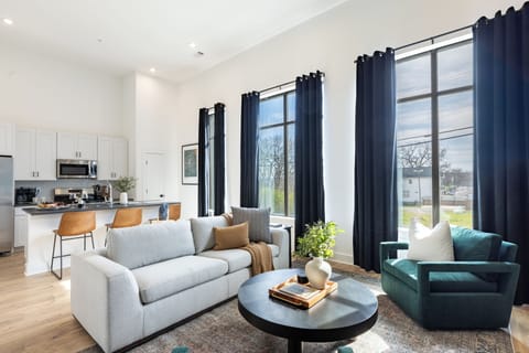 Step into a bright and airy living space (Unit 101, 201, 202, 301, 302, 401, 402)