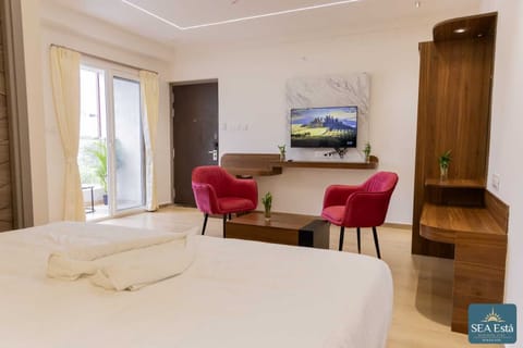 Suite | Free WiFi, bed sheets