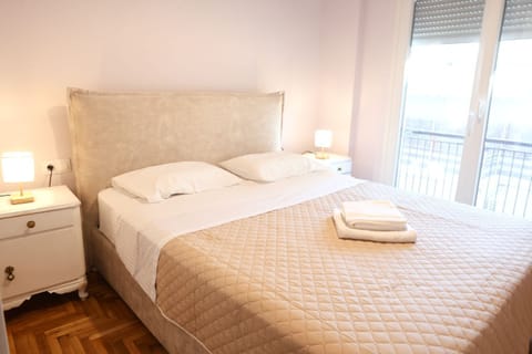 Comfort Apartment, Kitchen | Iron/ironing board, free WiFi, bed sheets
