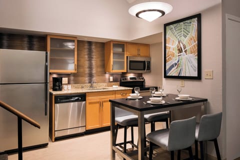 Studio, 1 King Bed with Sofa bed | Private kitchen | Full-size fridge, microwave, oven, stovetop