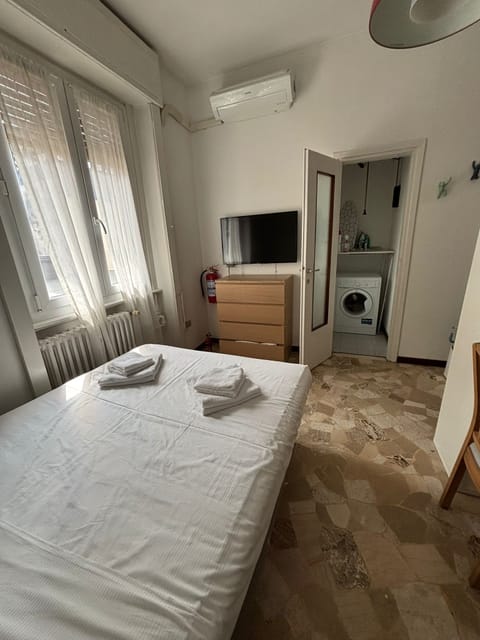 Studio, 1 Double Bed | Iron/ironing board, free WiFi, bed sheets
