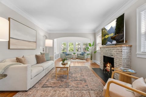 House (4 Bedrooms) | Property amenity