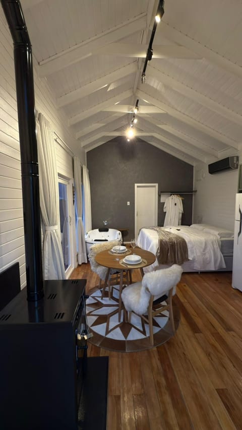 Comfort Chalet, Patio | Free WiFi