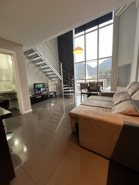 Basic Apartment | Living area