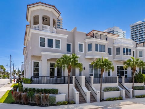 Birch Road Beach House | Luxury Villa