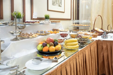 Daily continental breakfast for a fee